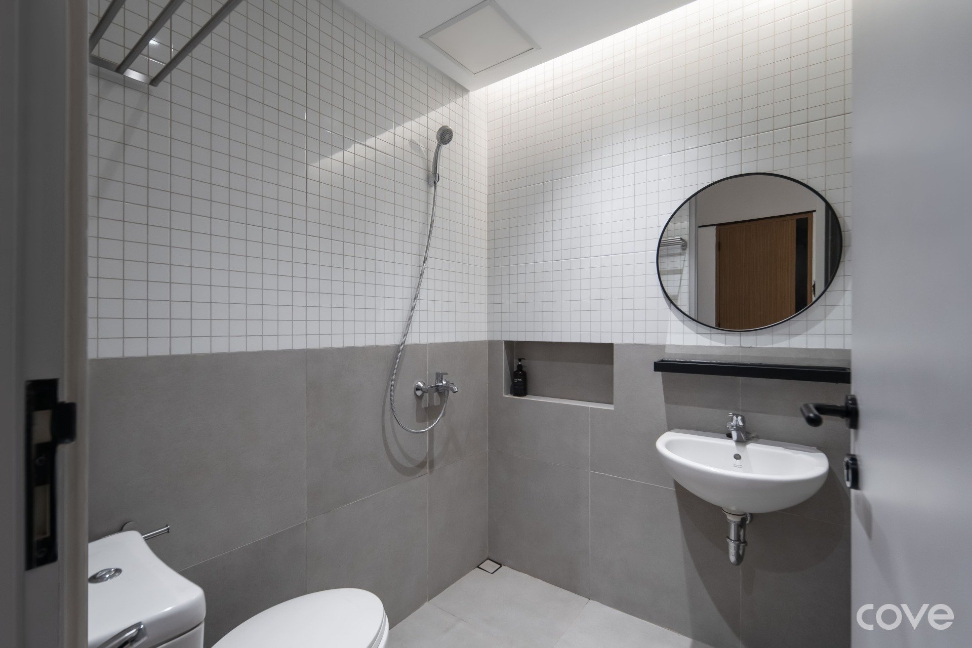 Lihat Kamar mandi dalam